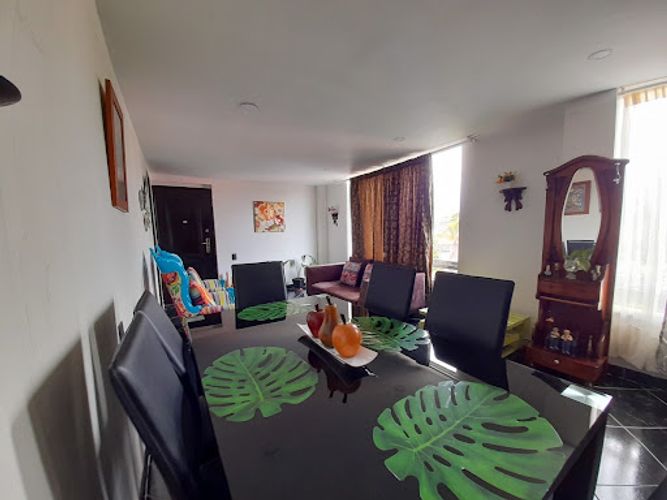 Apartamento de 3 alcobas en venta en El Dorado, Envigado, 71 m² · foto 2 de 8