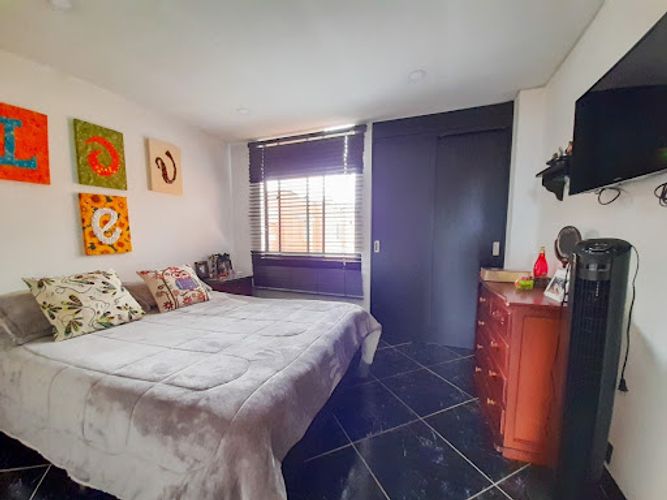 Apartamento de 3 alcobas en venta en El Dorado, Envigado, 71 m² · foto 4 de 8