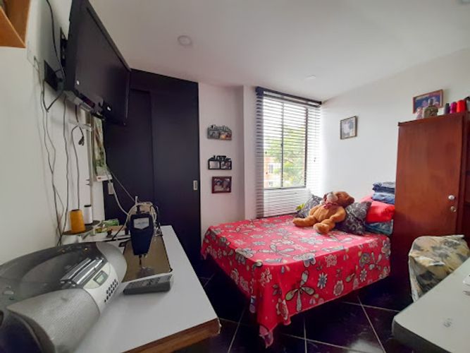 Apartamento de 3 alcobas en venta en El Dorado, Envigado, 71 m² · foto 5 de 8