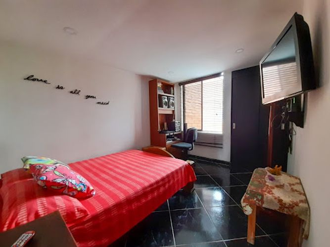 Apartamento de 3 alcobas en venta en El Dorado, Envigado, 71 m² · foto 6 de 8