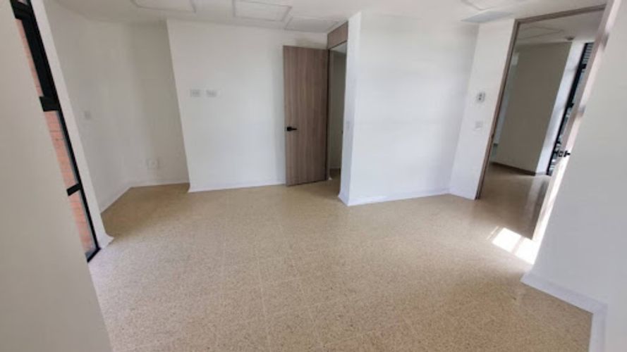 Oficina en arriendo en San Diego, Medellín, 30 m² · foto 3 de 5