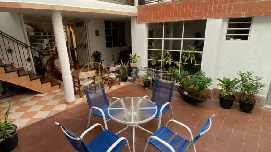 Casa de 4 alcobas en venta en La Aurora, Bucaramanga, 157 m² · foto 6 de 18