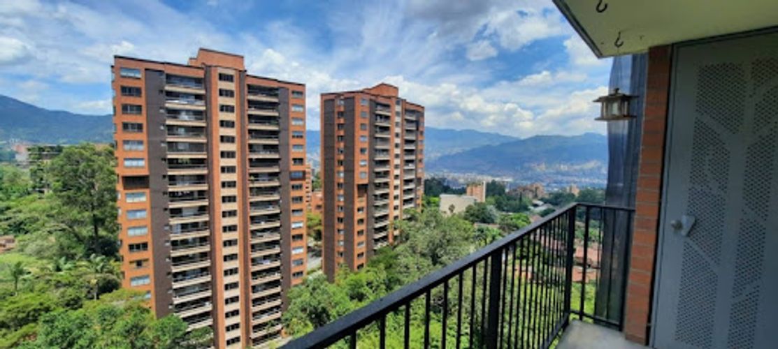 Apartamento de 2 alcobas en arriendo en San Lucas, Medellín, 130 m² · foto 7 de 24