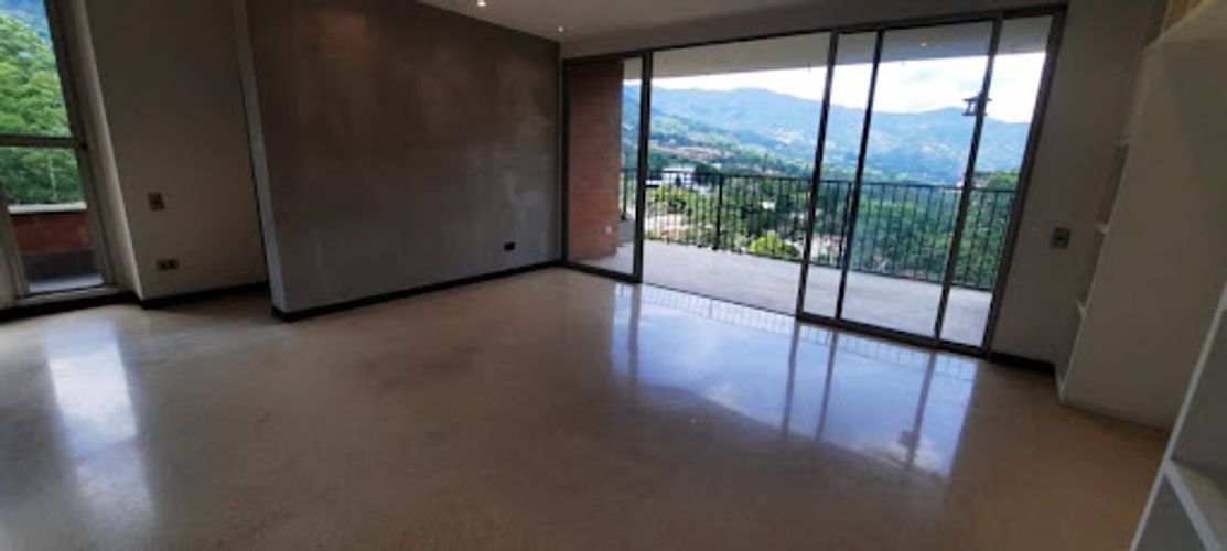 Apartamento de 2 alcobas en arriendo en San Lucas, Medellín, 130 m² · foto 15 de 24