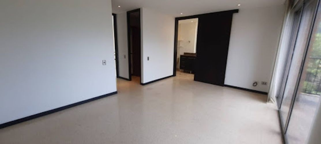 Apartamento de 2 alcobas en arriendo en San Lucas, Medellín, 130 m² · foto 19 de 24