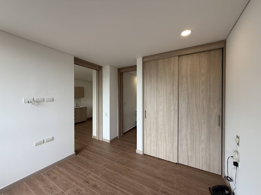 Apartamento en arriendo en Loma Del Escobero, Envigado · foto 4 de 16