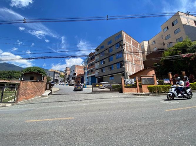 Bodega en arriendo en Cabecera San Antonio De Prado, Medellín, 320 m² · foto 10 de 10