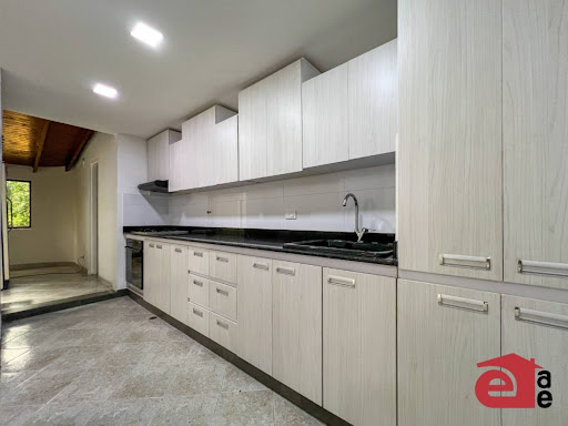 3BR Apartment in El Poblado (140 m²) - 4