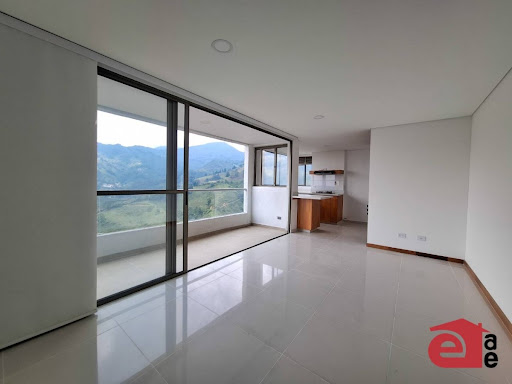 Apartamento en Arriendo en Loma de San Jose, Sabaneta en Loma De San Jose