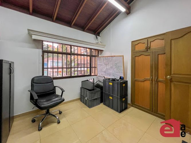 Casa de 5 alcobas en arriendo en Belen La Palma, Medellín, 220 m² · foto 7 de 20