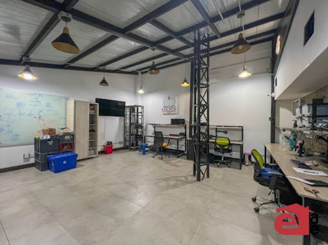 Casa de 5 alcobas en arriendo en Belen La Palma, Medellín, 220 m² · foto 17 de 20