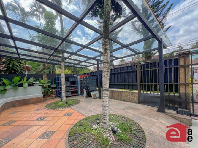 Casa de 5 alcobas en arriendo en Belen La Palma, Medellín, 220 m² · foto 19 de 20