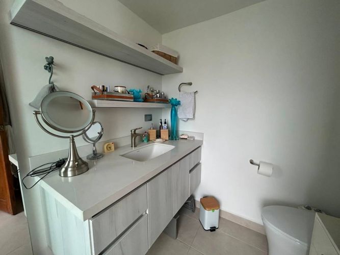 Apartamento de 2 alcobas en venta en Las Lomas, Medellín, 171 m² · foto 15 de 17