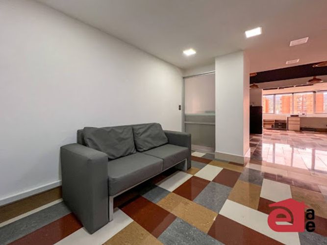 Oficina en arriendo en Villa Carlota, Medellín, 108 m² · foto 2 de 10