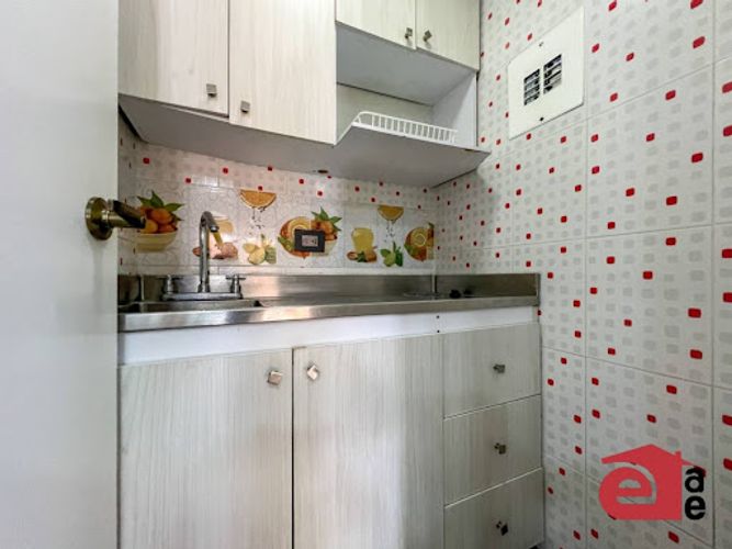 Oficina en arriendo en Villa Carlota, Medellín, 108 m² · foto 5 de 10
