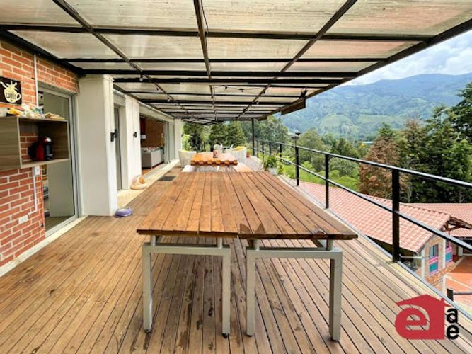 Casa de 4 alcobas en arriendo en Caldas, La Estrella, 760 m² · foto 16 de 21