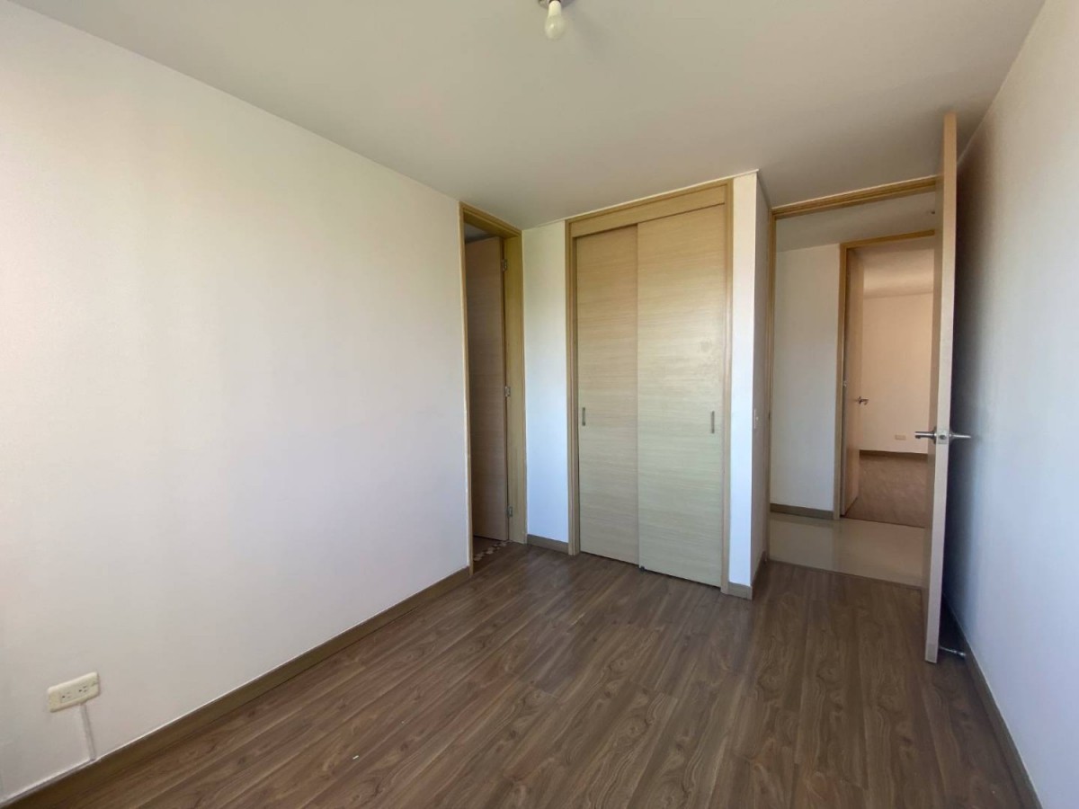 Apartamento en venta en Loma Del Esmeraldal, Envigado · foto 6 de 12