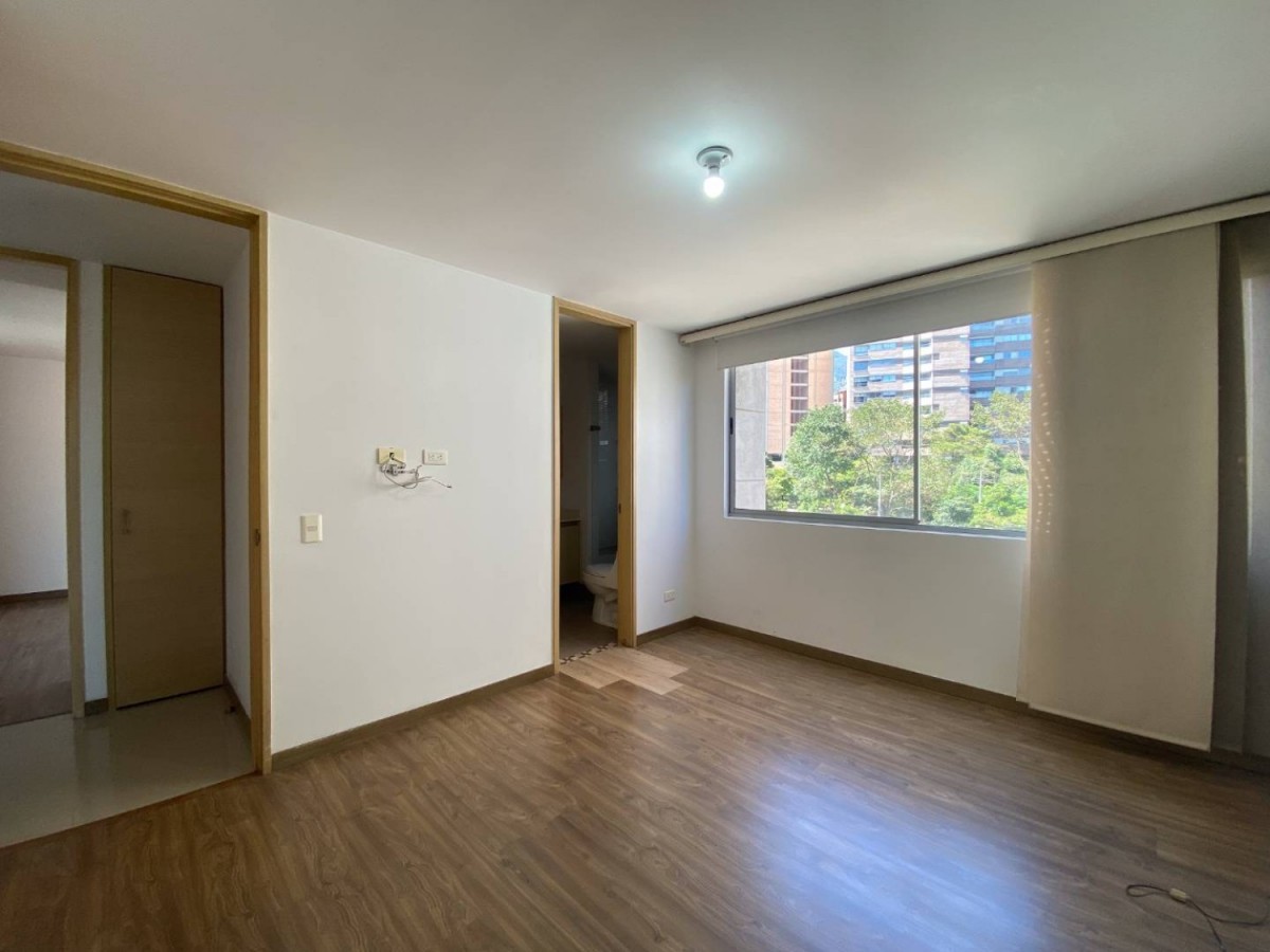 Apartamento en venta en Loma Del Esmeraldal, Envigado · foto 7 de 12