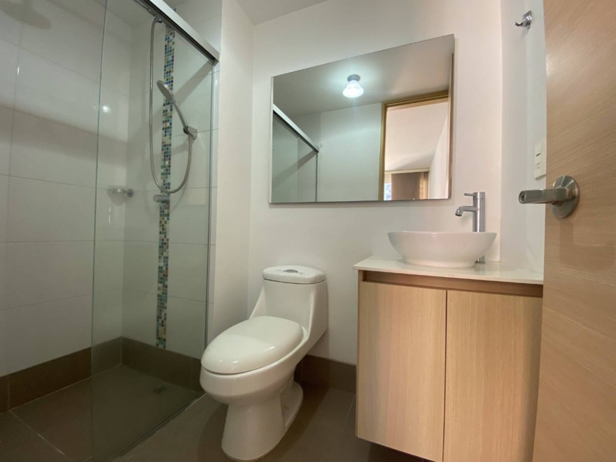 Apartamento en venta en Loma Del Esmeraldal, Envigado · foto 10 de 12