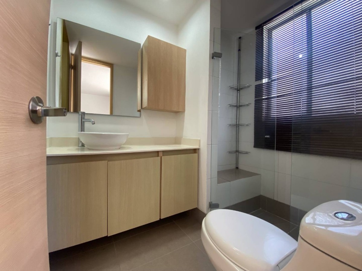 Apartamento en venta en Loma Del Esmeraldal, Envigado · foto 8 de 12