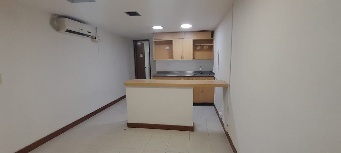 Local en arriendo en Villa Nueva, Medellín, 250 m² · foto 8 de 19