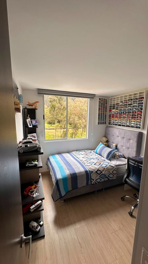 Apartamento de 3 alcobas en venta en La Estancia, Madrid, 90 m² · foto 15 de 24