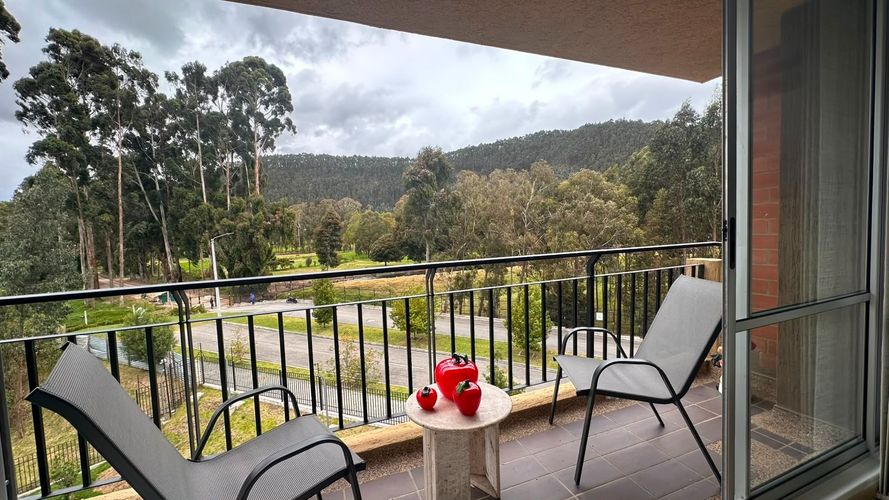 Apartamento de 3 alcobas en venta en La Estancia, Madrid, 90 m² · foto 5 de 24