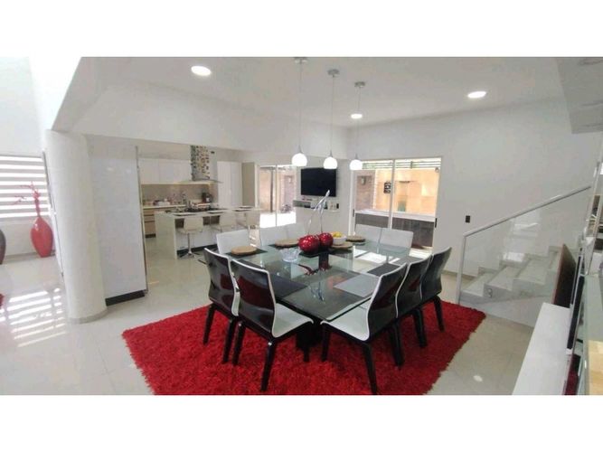 Casa de 6 alcobas en venta en San Carlos, Ibagué, 400 m² · foto 9 de 24
