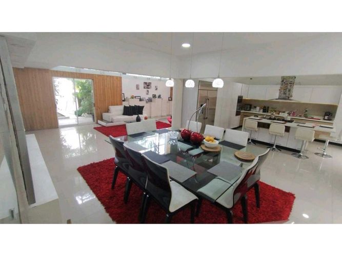 Casa de 6 alcobas en venta en San Carlos, Ibagué, 400 m² · foto 13 de 24
