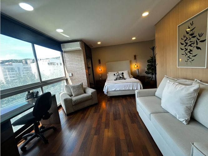 Apartaestudio en venta en El Poblado, Medellín, 52 m² · foto 7 de 12