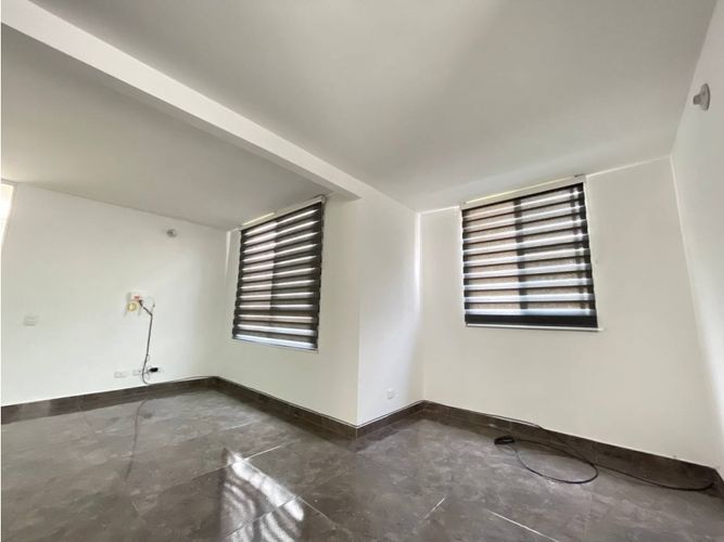 Apartamento de 2 alcobas en venta en Candelaria, 42 m² · foto 9 de 19