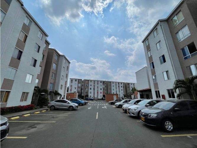 Apartamento de 2 alcobas en venta en Candelaria, 42 m² · foto 13 de 19