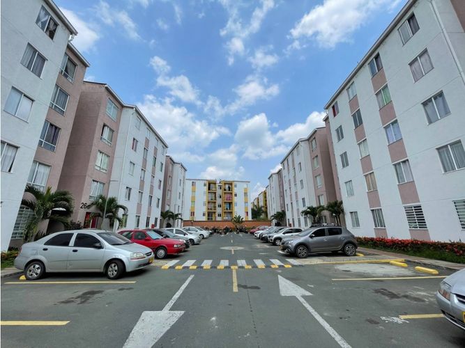 Apartamento de 2 alcobas en venta en Candelaria, 42 m² · foto 16 de 19