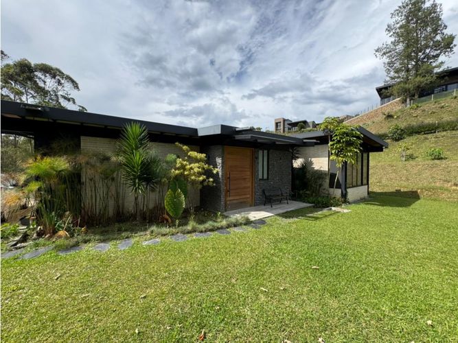 Casa de 2 alcobas en venta en Pantanillo, El Retiro, 170 m² · foto 2 de 23