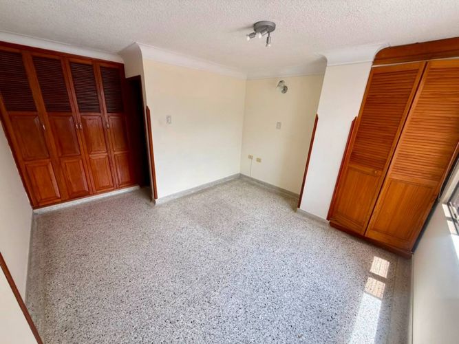 Apartamento de 4 alcobas en venta en San Alonso, Bucaramanga, 148 m² · foto 12 de 18