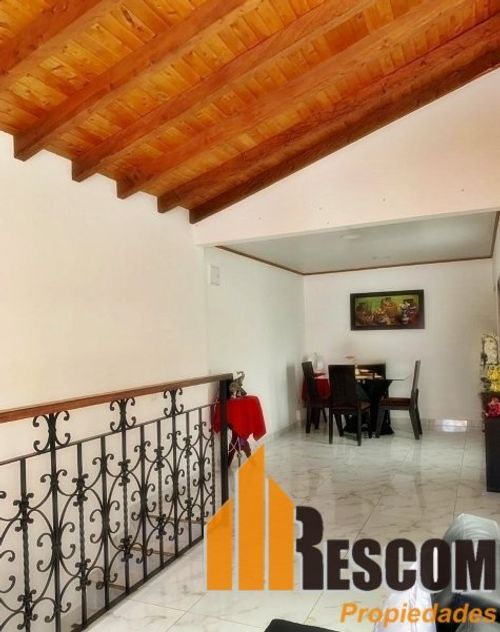 Casa de 4 alcobas en venta en El Porvenir, Rionegro, 125 m² · foto 2 de 10