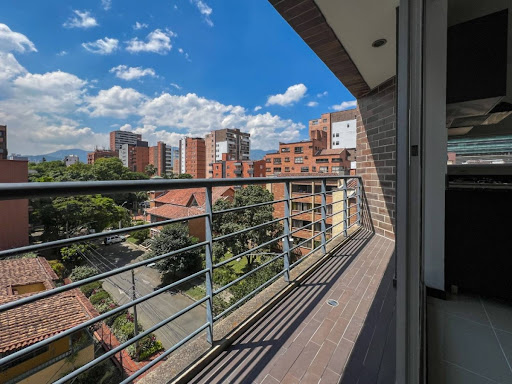 Apartamento en arriendo en El Portal, Envigado · foto 10 de 13