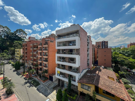Apartamento en arriendo en El Portal, Envigado · foto 12 de 13