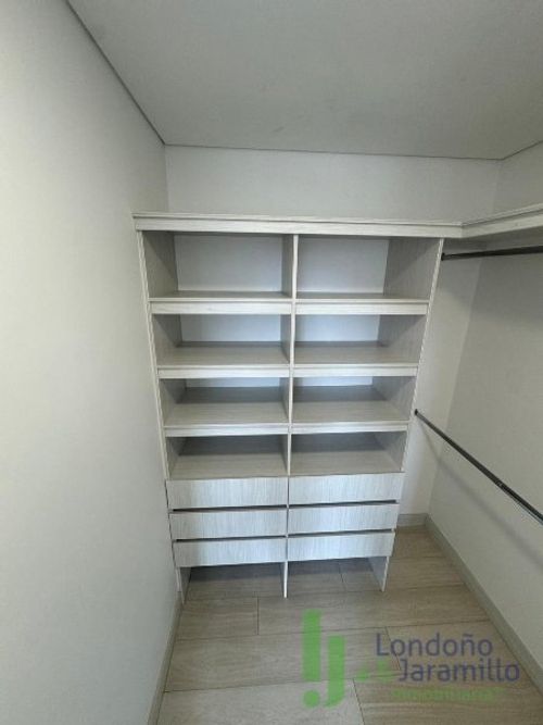 Apartamento de 2 alcobas en venta en Loma Del Chocho, Envigado, 87 m² · foto 9 de 20