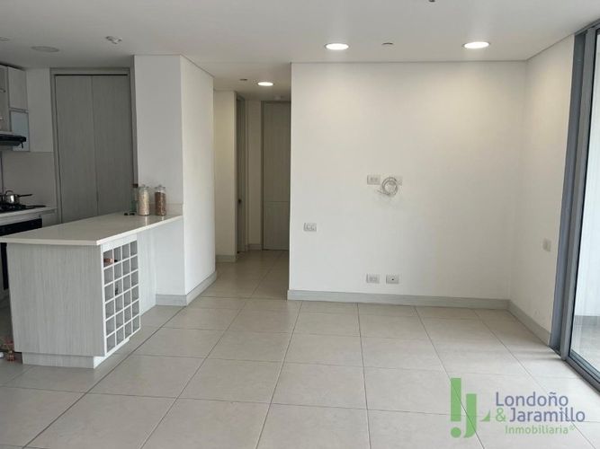 Apartamento de 2 alcobas en venta en Loma Del Chocho, Envigado, 87 m² · foto 10 de 20