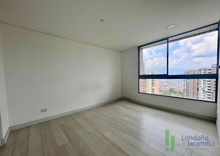 Apartamento de 2 alcobas en venta en Loma Del Chocho, Envigado, 87 m² · foto 11 de 20