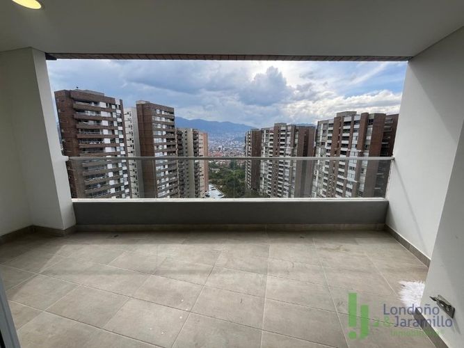 Apartamento de 2 alcobas en venta en Loma Del Chocho, Envigado, 87 m² · foto 16 de 20