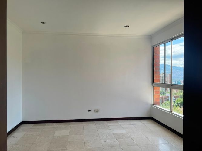 Apartamento de 3 alcobas en venta en El Poblado, Medellín, 168 m² · foto 9 de 17