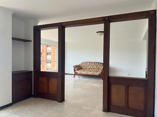 Apartamento de 3 alcobas en venta en El Poblado, Medellín, 168 m² · foto 6 de 17