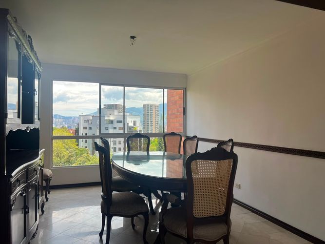 Apartamento de 3 alcobas en venta en El Poblado, Medellín, 168 m² · foto 3 de 17