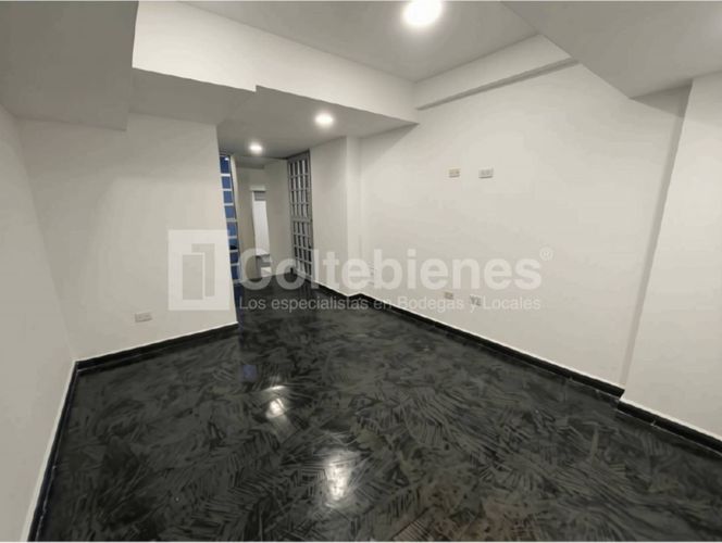Bodega en venta en Villa Paula, Itagüí, 300 m² · foto 8 de 10