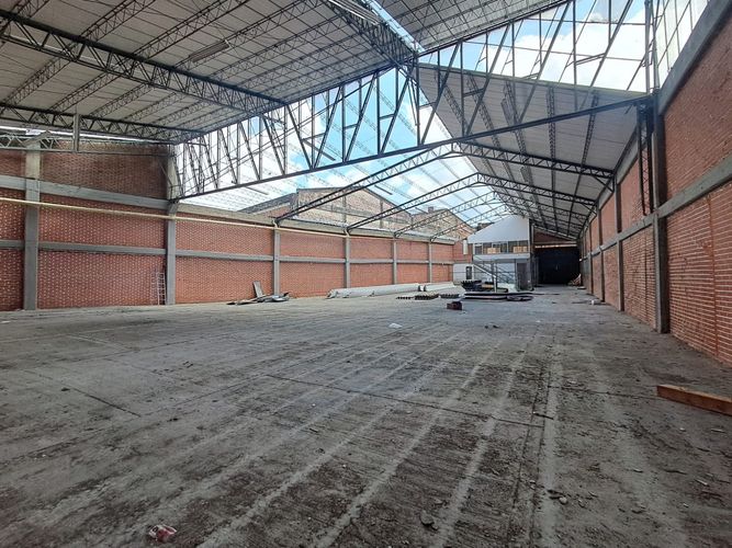 Bodega en arriendo en Cr. Sakabuma, Dosquebradas, 950 m² · foto 7 de 8