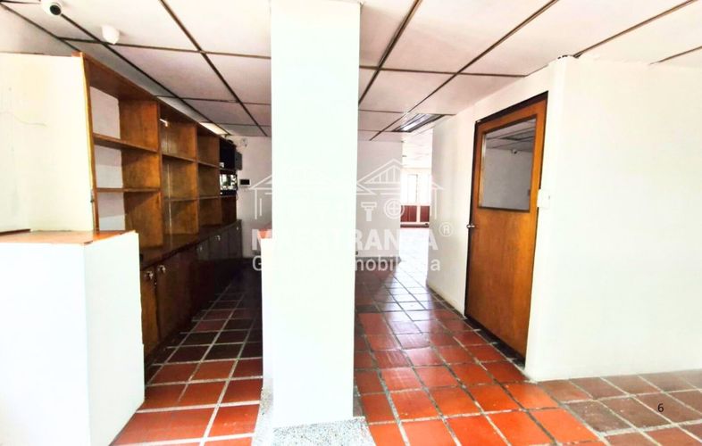 Bodega en venta en San Diego, Medellín, 800 m² · foto 7 de 14