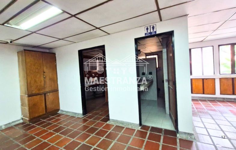 Bodega en venta en San Diego, Medellín, 800 m² · foto 13 de 14