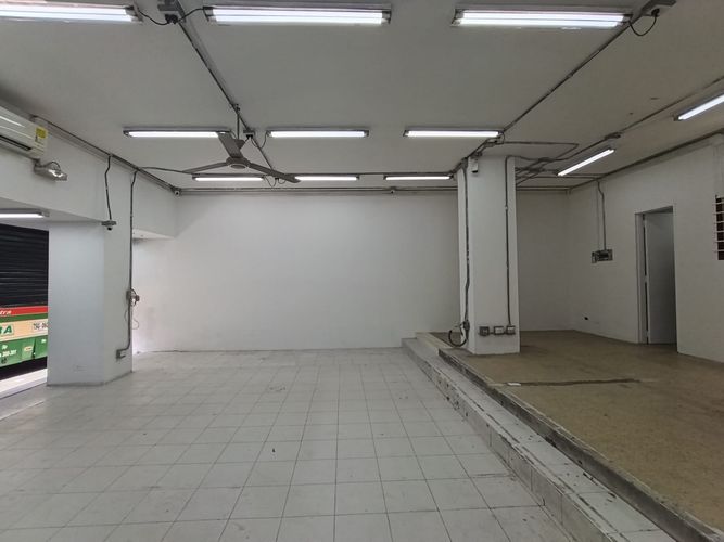 Local en arriendo en Guayaquil, Medellín, 83 m² · foto 2 de 18